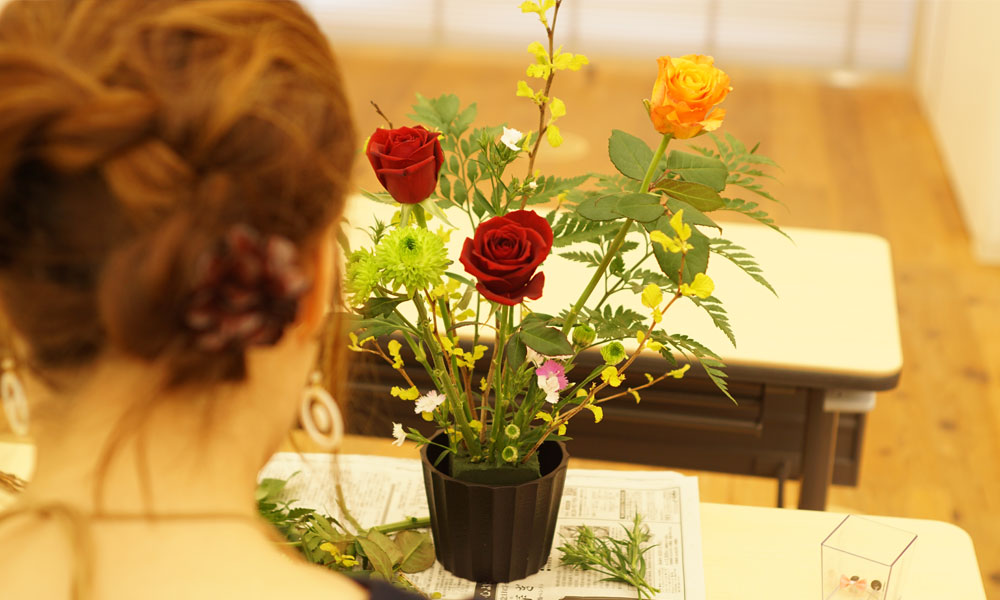 選べる花器付き 初めてのいけばな教室