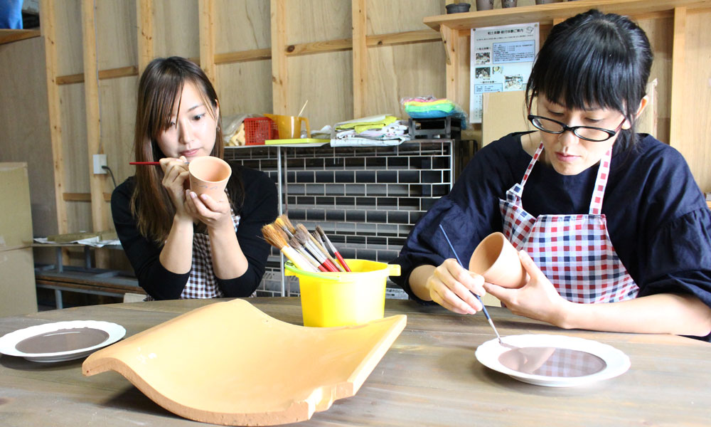 結婚の記念に 瓦粘土の表札＆瓦とタンブラーに絵付け＆小物づくり体験【ペア】