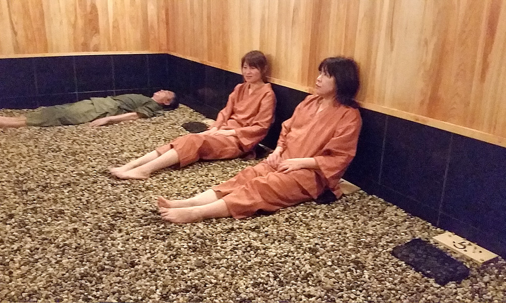 出産後のリフレッシュに ミネラル薬石浴【2回】
