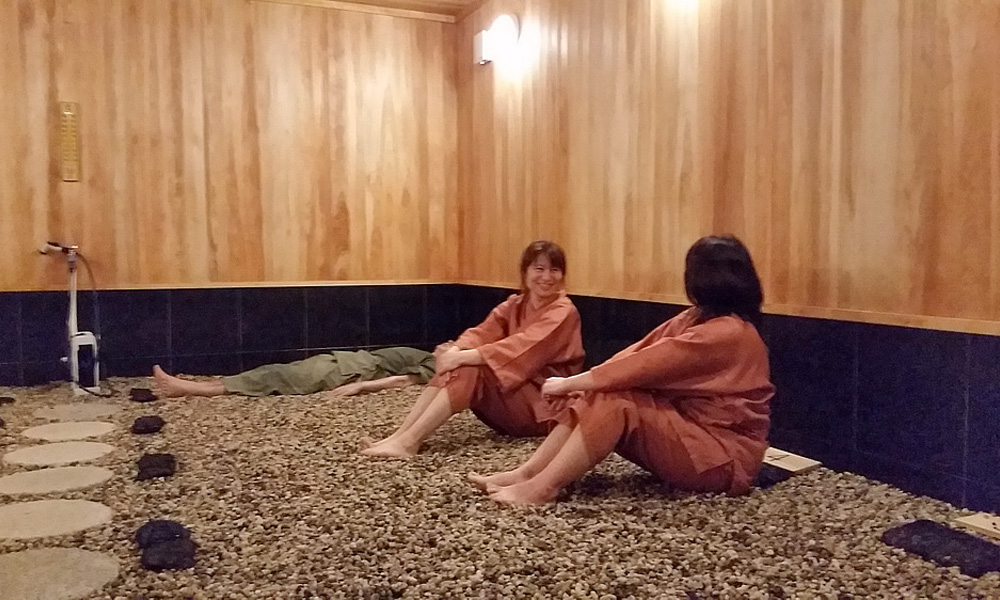 結婚式間近、ミネラル薬石浴でリフレッシュ【ペア×2回】 